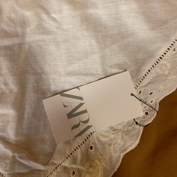 NWT Zara Backless Halter Top - Picture 4 of 4